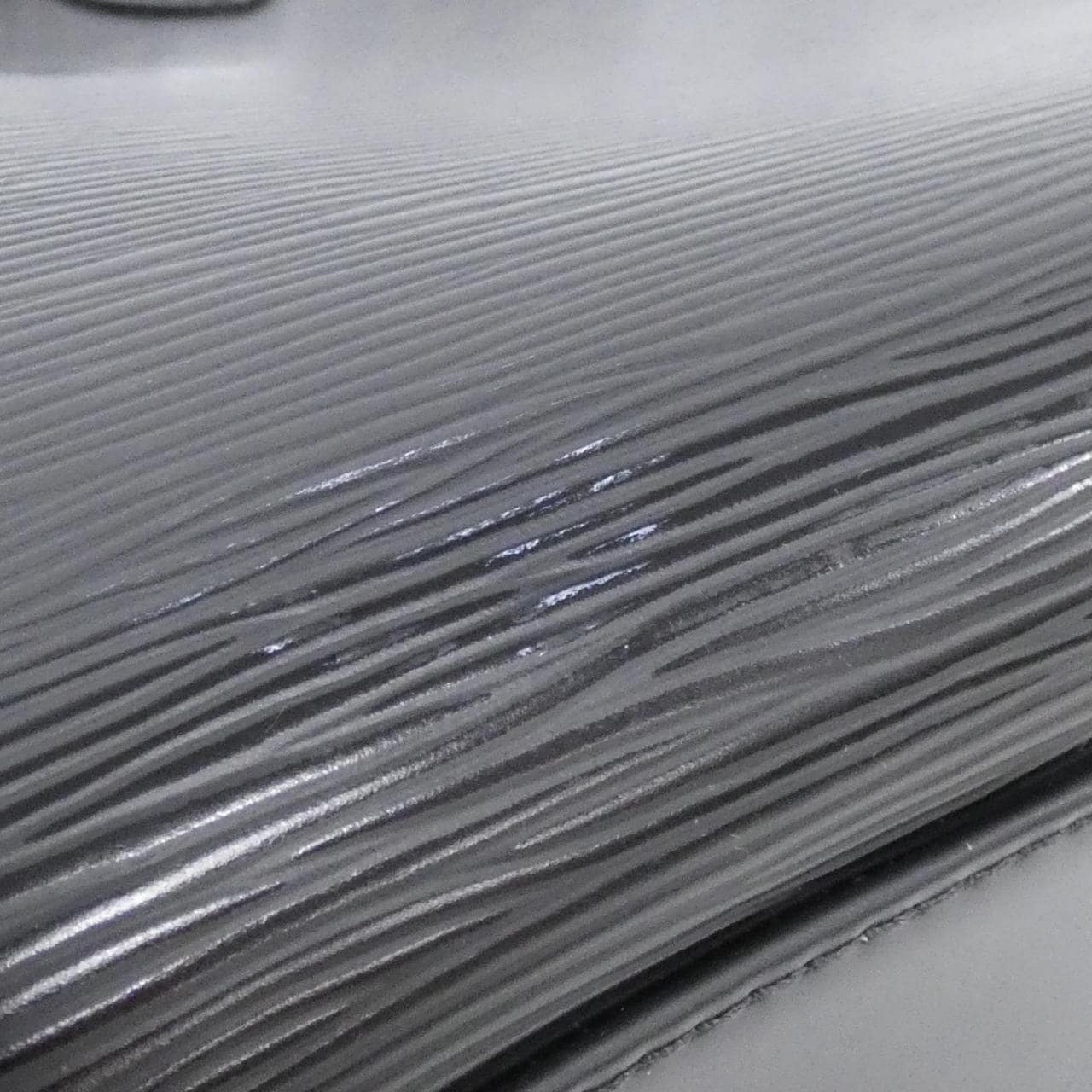 ルイヴィトン エピ ポンヌフ GM M59042 バッグ