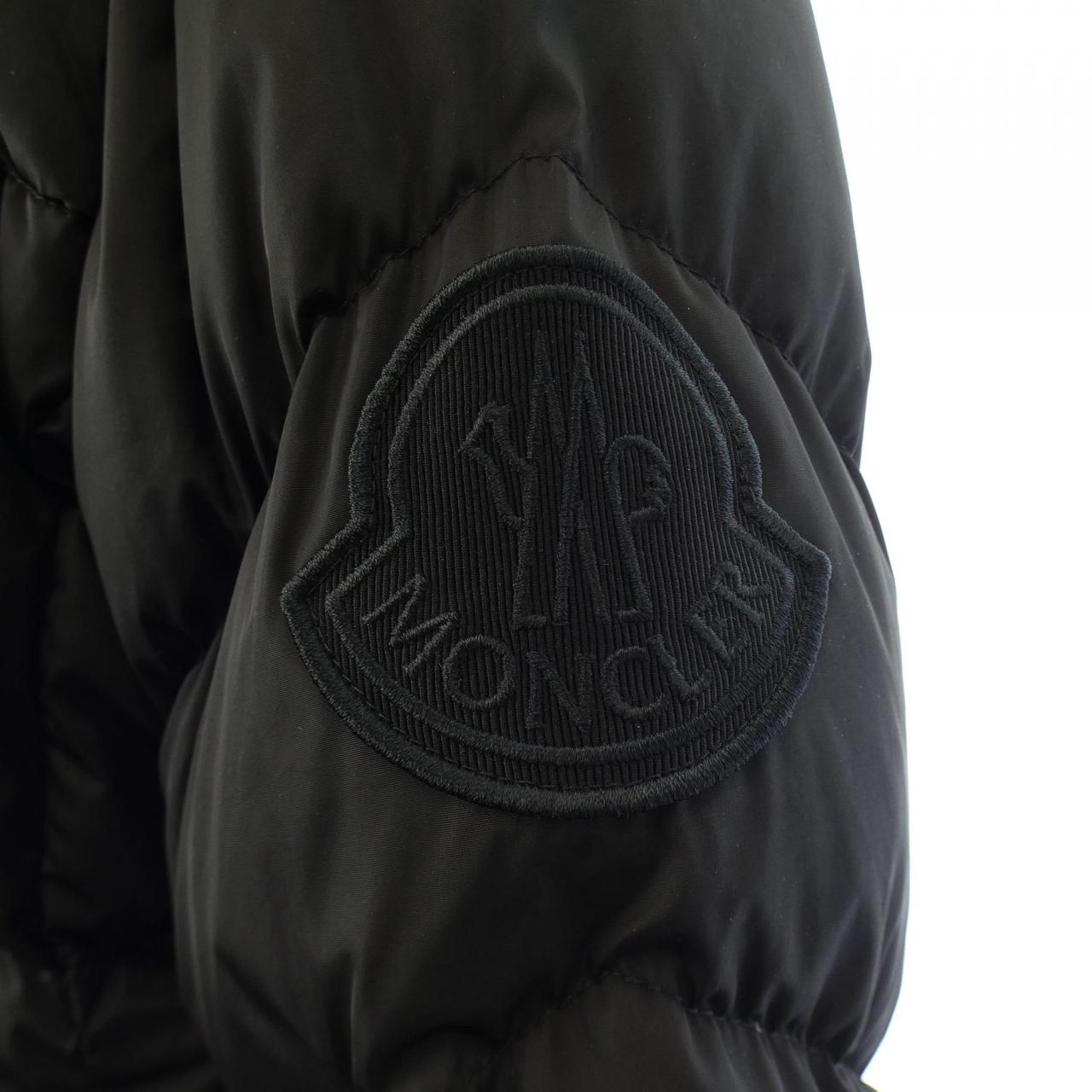 モンクレール MONCLER ダウンジャケット