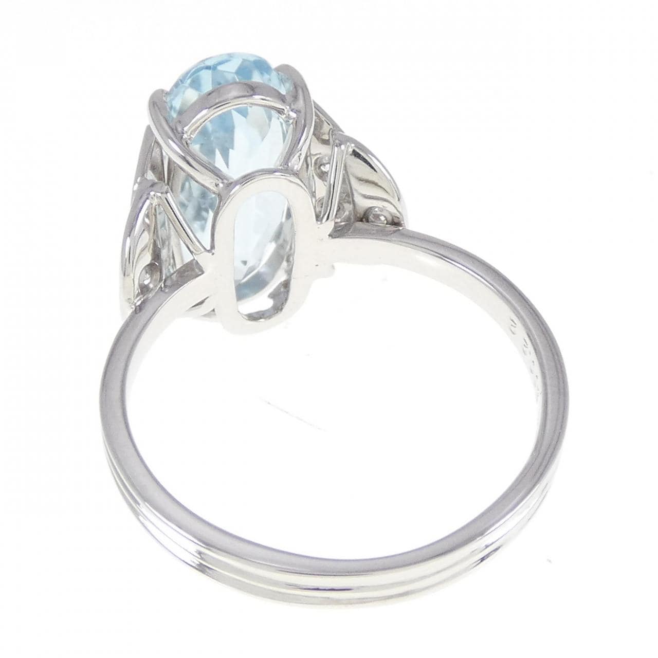 K18WG Aquamarine ring 3.88CT