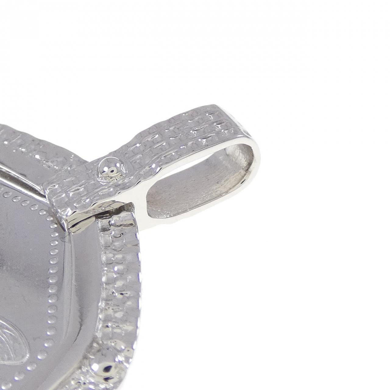 PT900 (frame) coin pendant