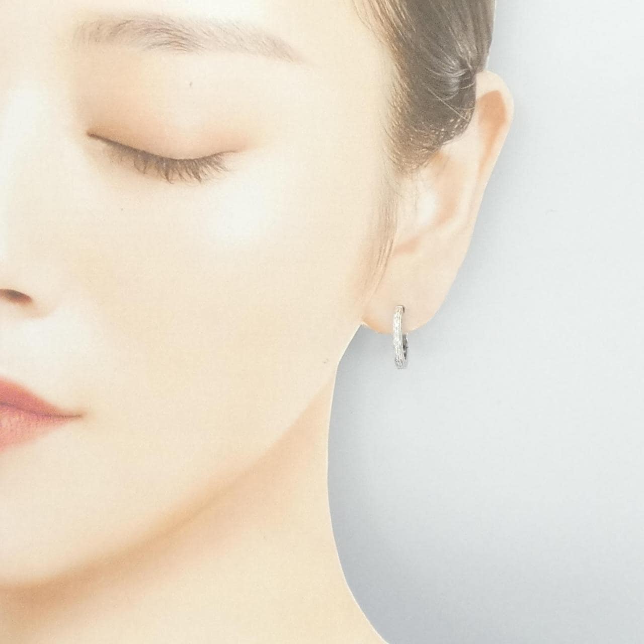 750WG ダイヤモンド ピアス 0.56CT