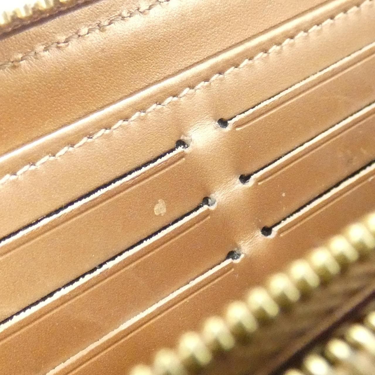 ルイヴィトン ヴェルニ ジッピー ウォレット M90603 財布