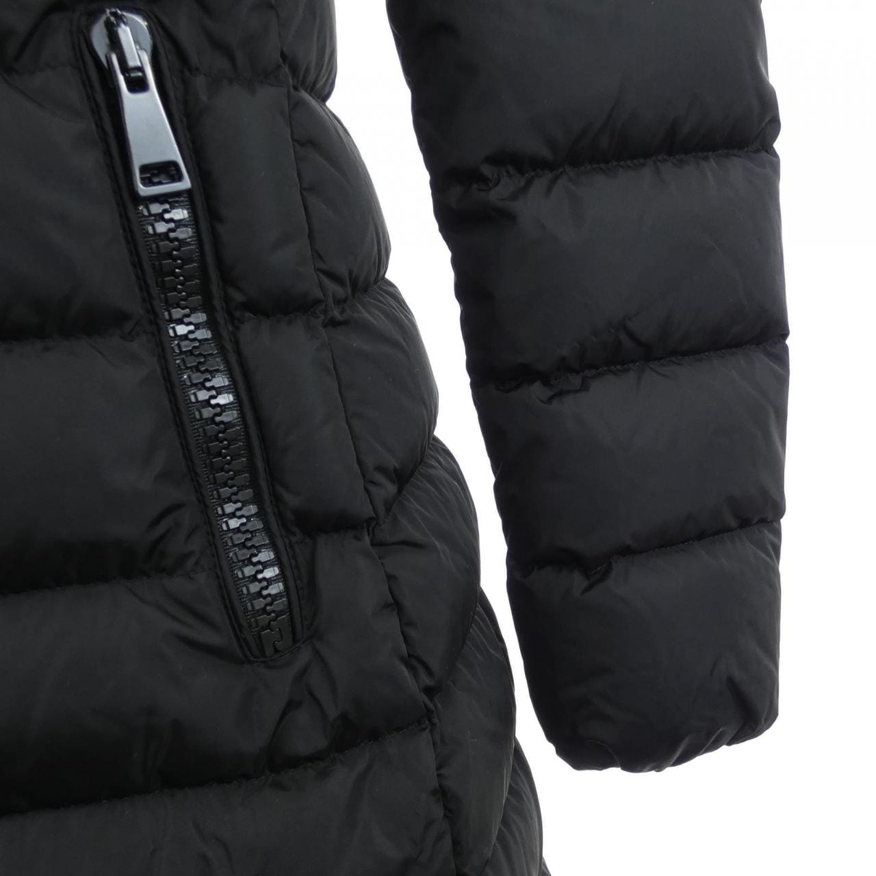 モンクレール MONCLER TALEVE ダウンコート