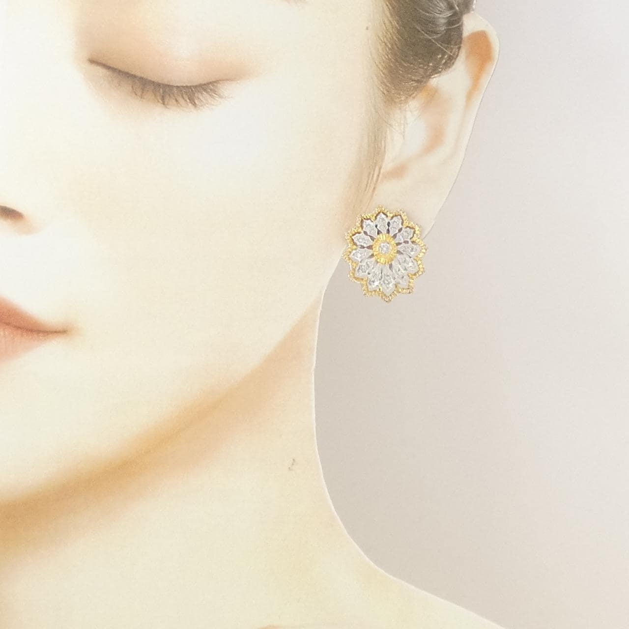 K18WG/K18YG ダイヤモンド ピアス