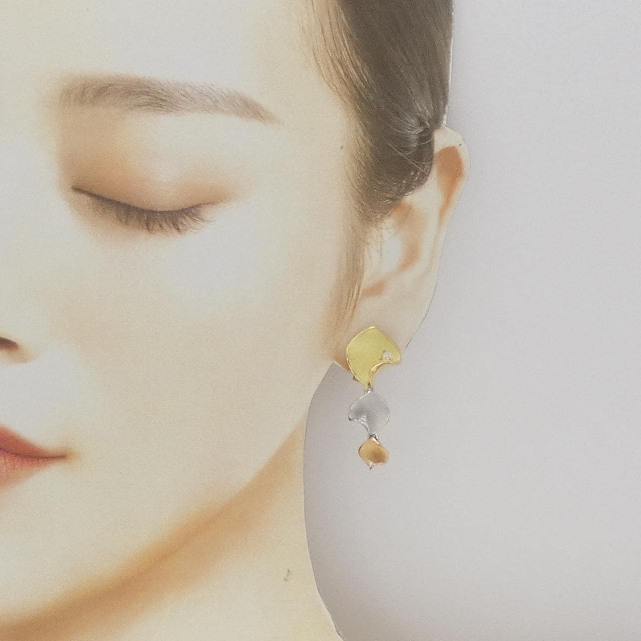 タムラシュンイチ ダイヤモンド イヤリング 0.12CT