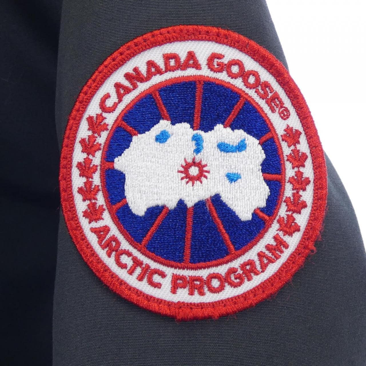 カナダグース CANADA GOOSE ダウンジャケット