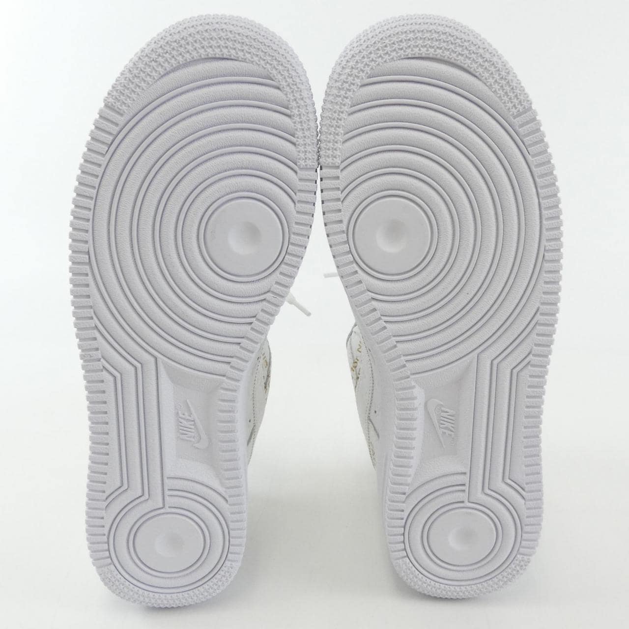 LOUIS LOUIS VUITTON sneakers