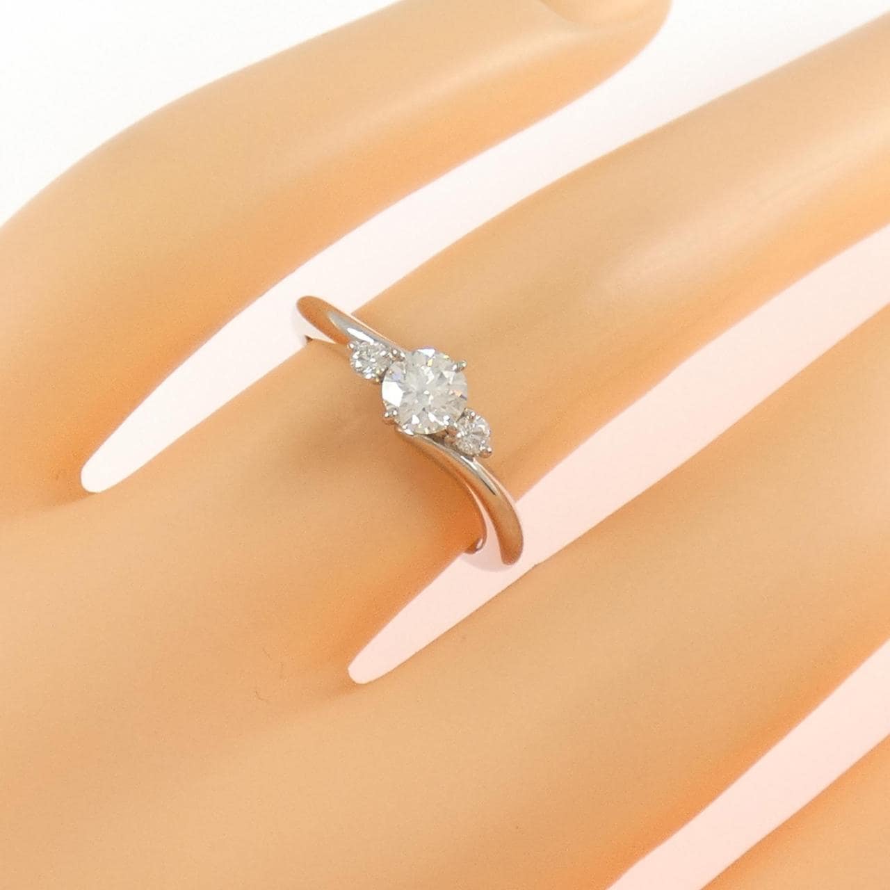 PT950 ダイヤモンド リング 0.333CT H VS2 3EXT H&C