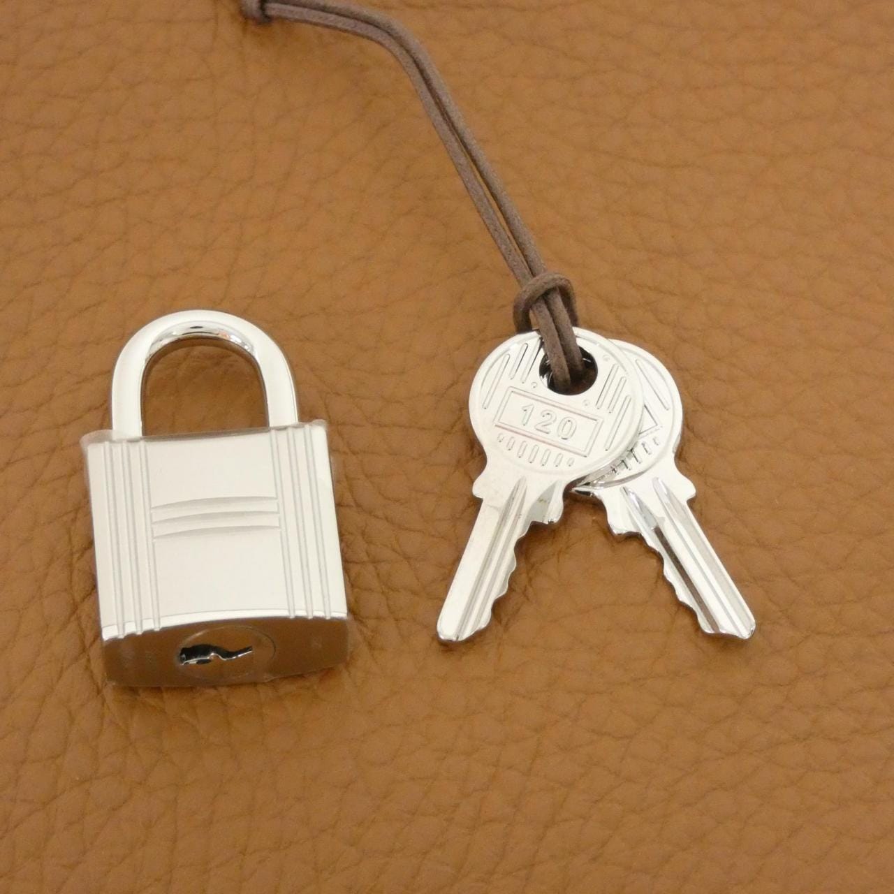 【未使用品】エルメス ピコタン ロック MM 060991CK バッグ
