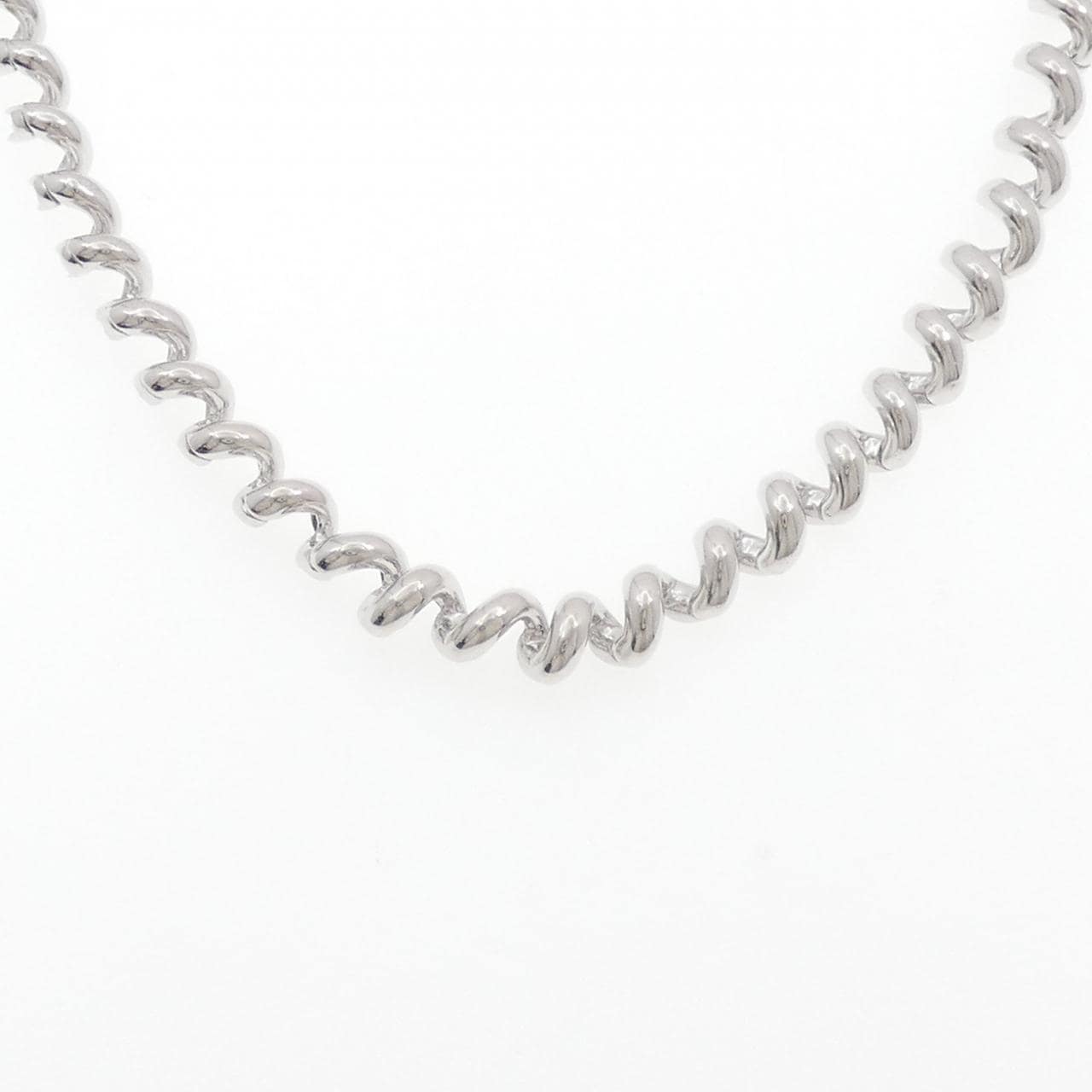 ブシュロン 750WG ネックレス