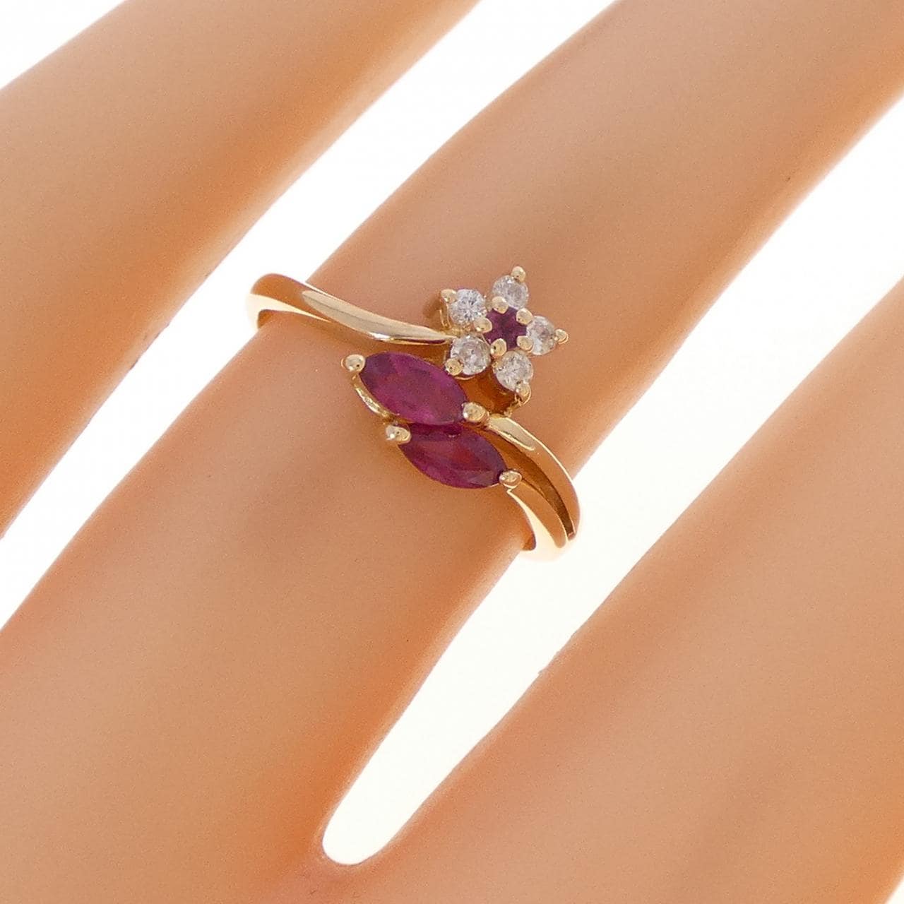 K18YG フラワー ルビー リング 0.33CT