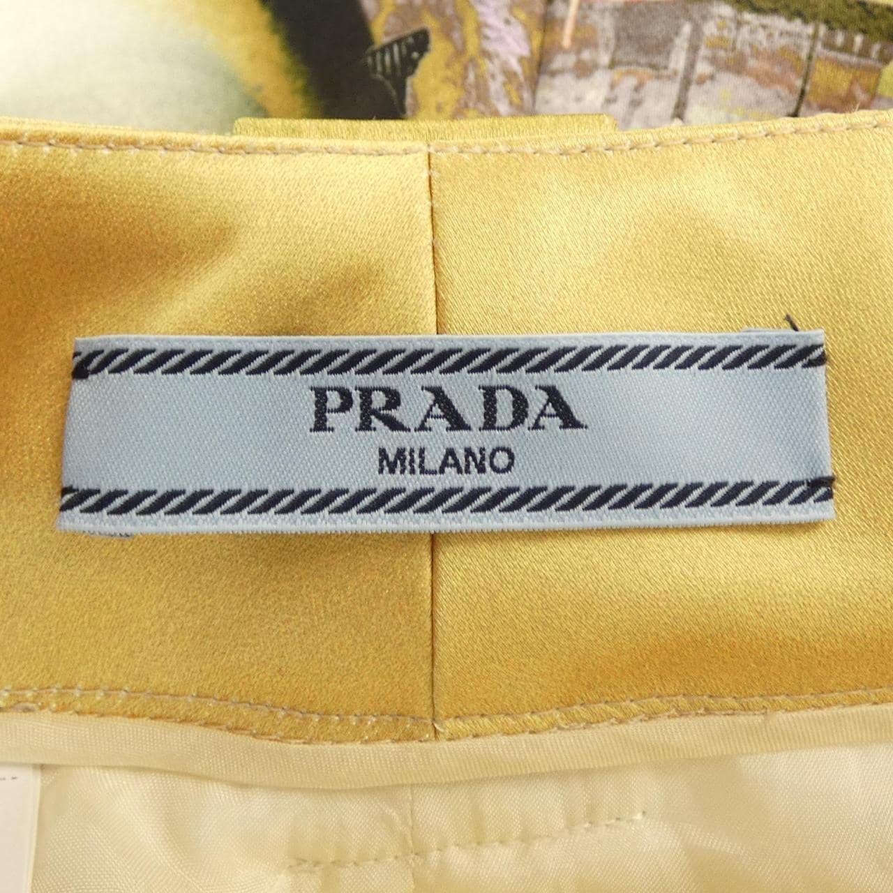 プラダ PRADA P227CR S191 1UPI ショートパンツ