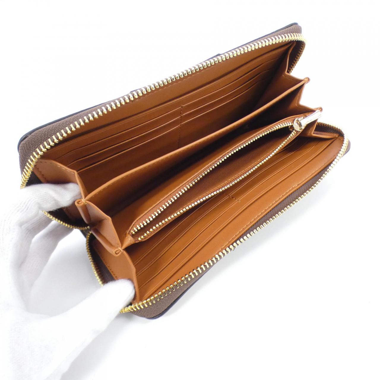【新品】コーチ CW947 財布