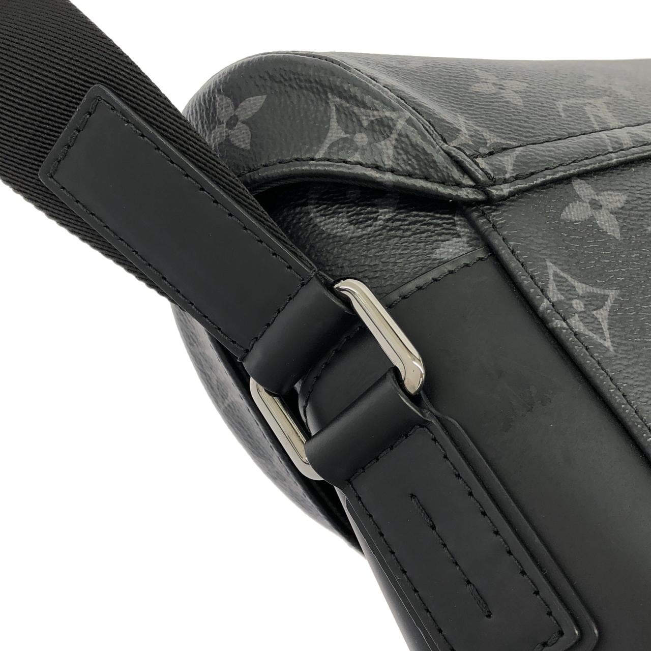 ルイヴィトン モノグラム エクリプス メッセンジャー ヴォワヤージュ PM M40511 ショルダーバッグ