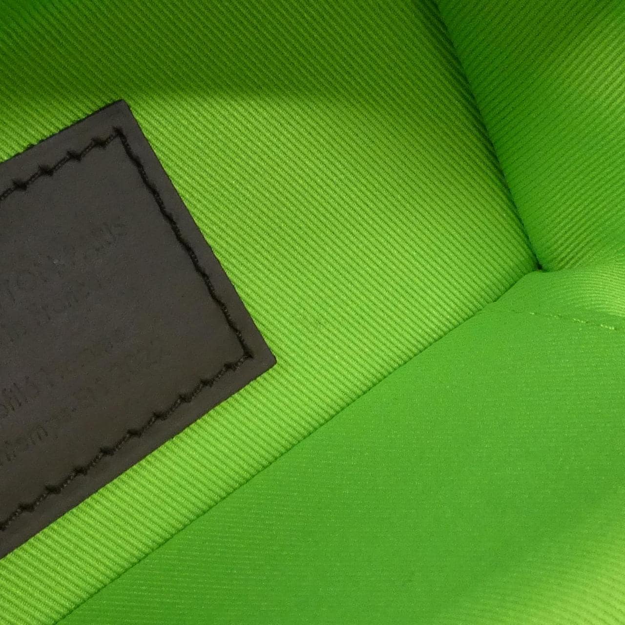 ルイヴィトン モノグラム(N°7) ヴェルティカル ボックス トランク M59664 バッグ