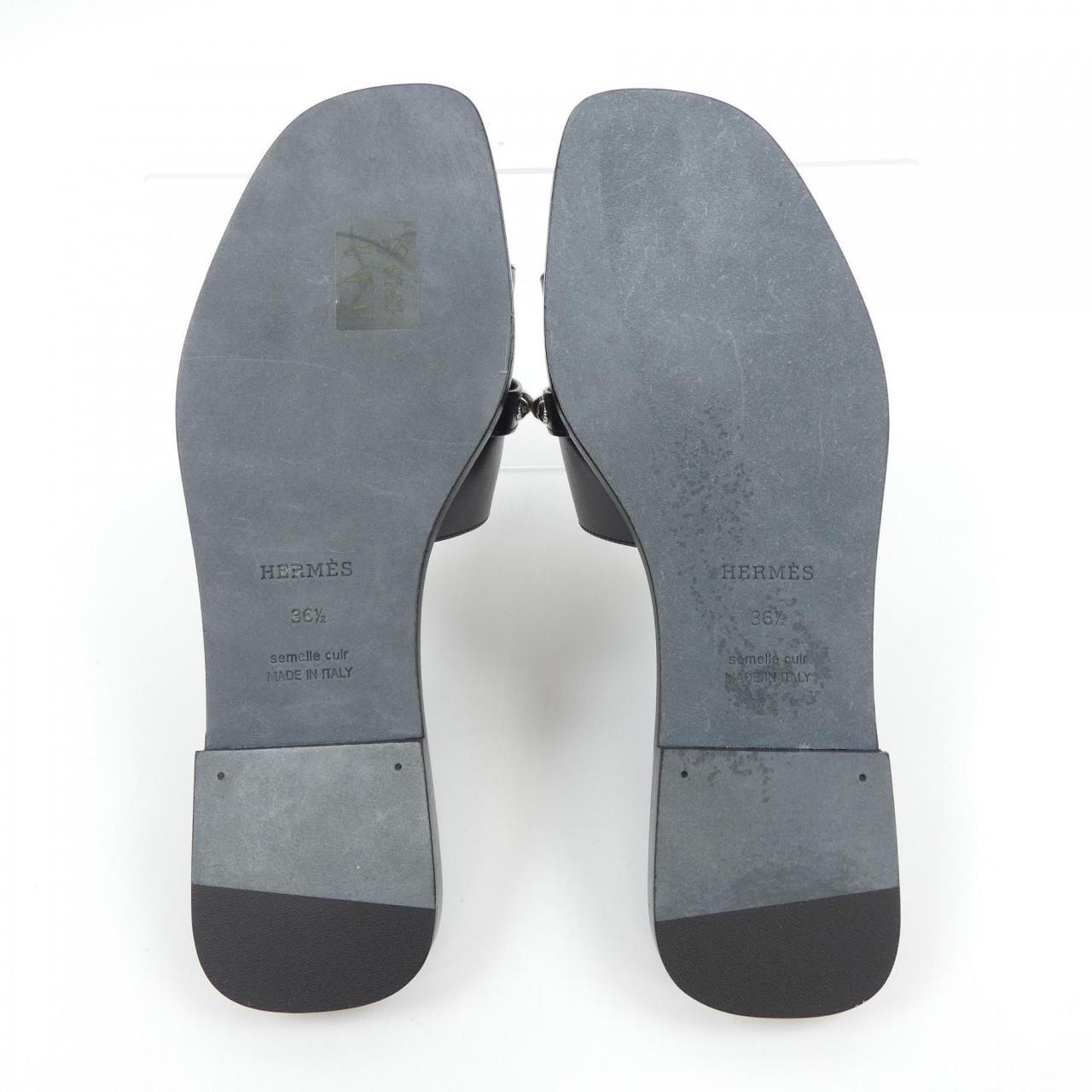 HERMES Julia Kelly 带扣 Crommedor 凉鞋 242099Z