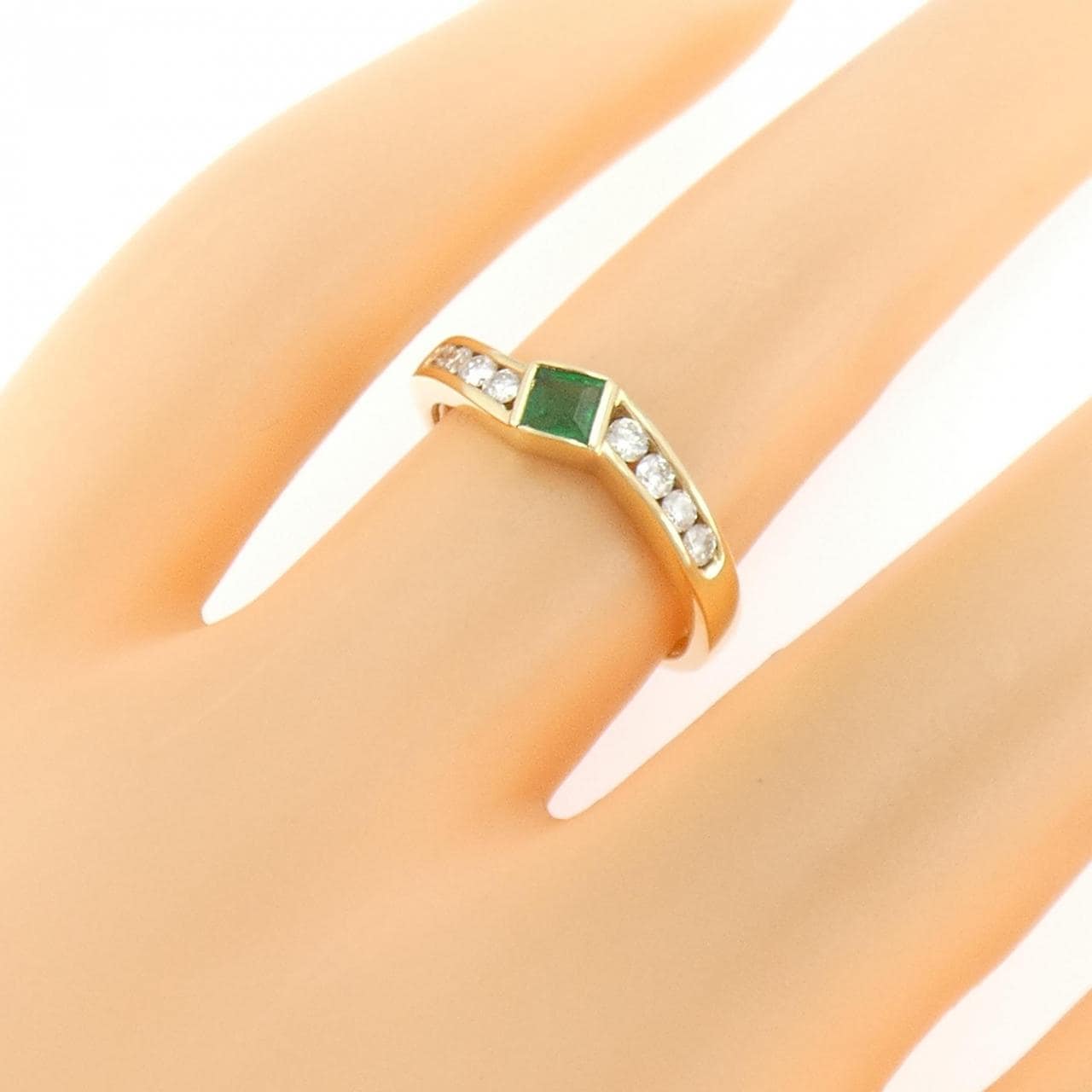 18KYG エメラルド リング 0.21CT