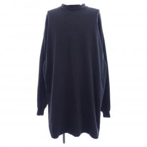 バレンシアガ BALENCIAGA 693949 TMVC1 UNISEX Tシャツ