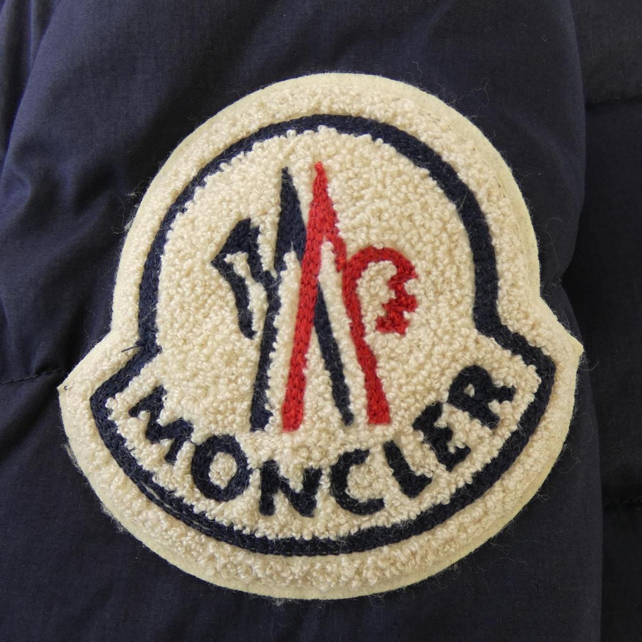 モンクレール MONCLER ダウンジャケット