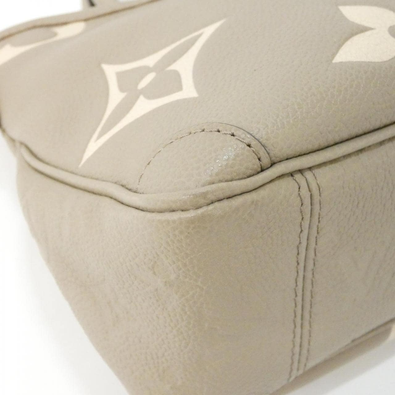 ルイヴィトン バイカラー モノグラム アンプラント トリアノン PM M46585 バッグ