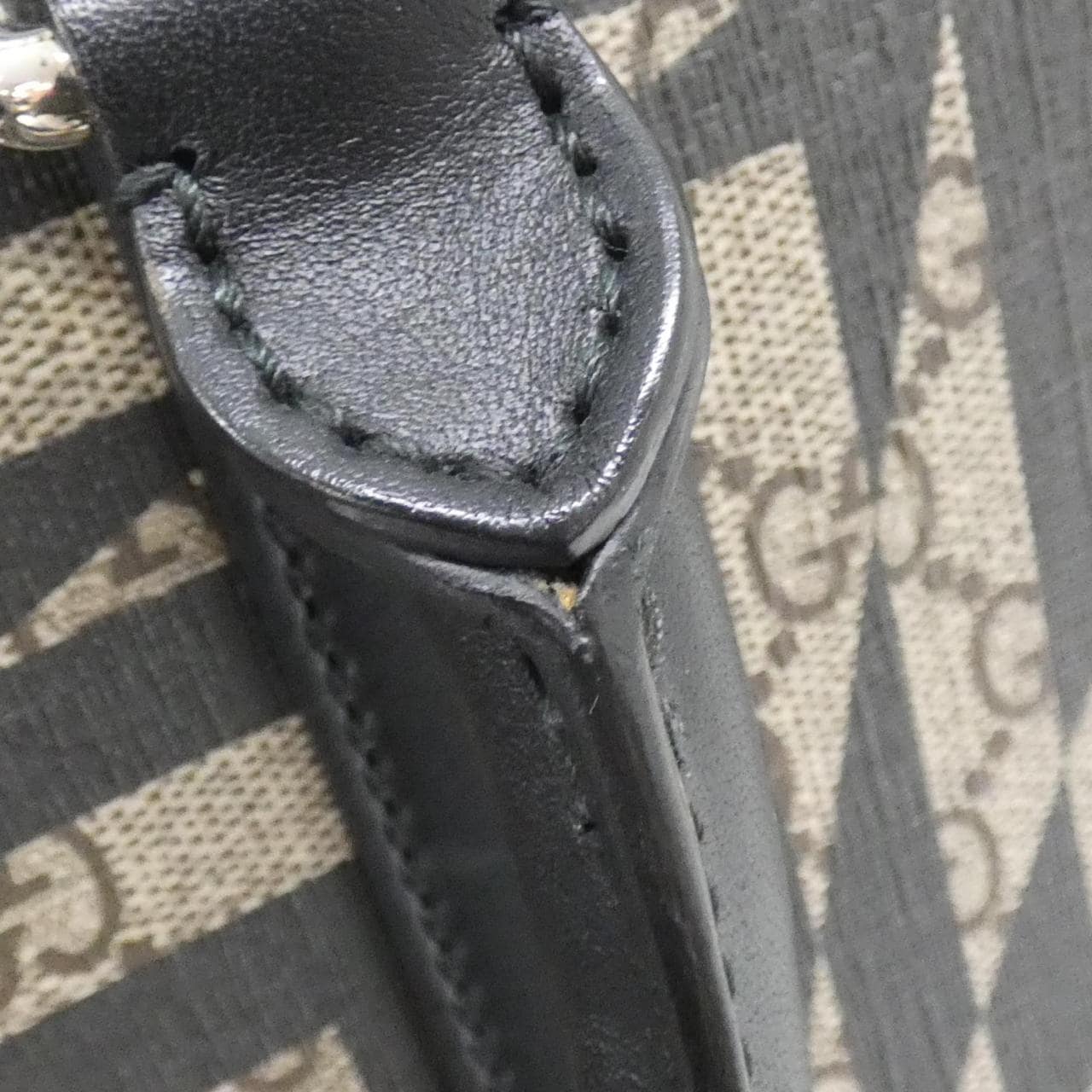 グッチ 406387 KVX2N バッグ