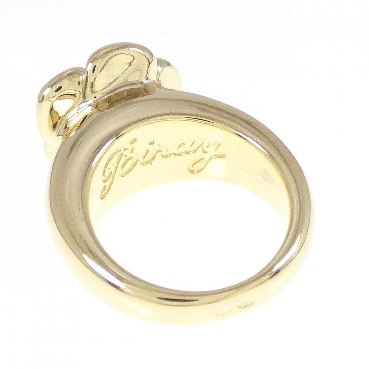 Poiret Flower Diamond Ring