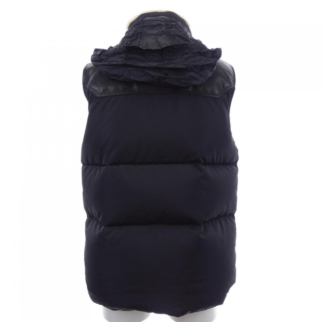 モンクレール MONCLER AVORD ダウンベスト