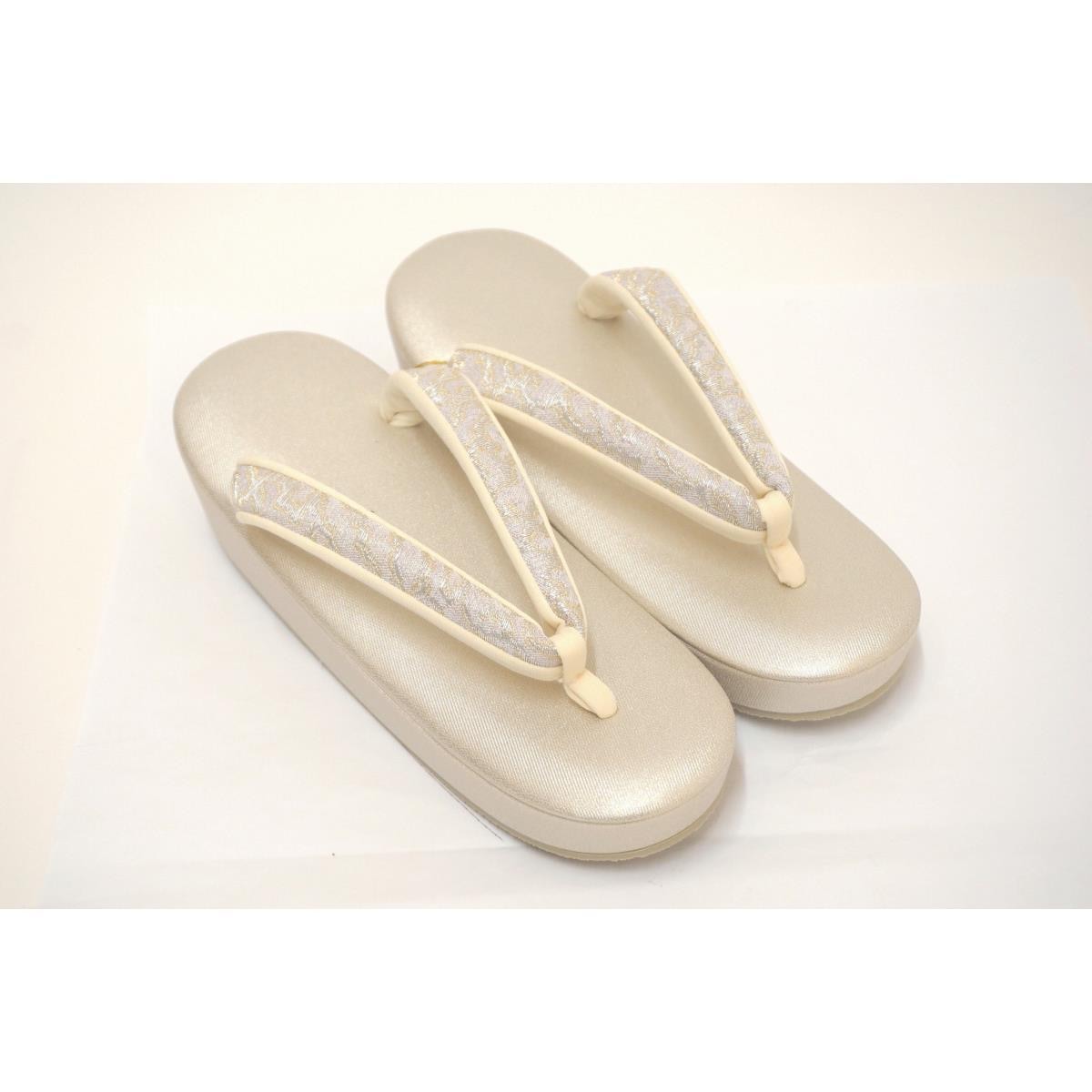 【新品】女草履　Ｍサイズ