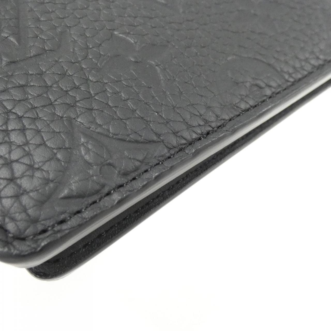 ルイヴィトン トリヨン モノグラム ポルトフォイユ ミュルティプル M82072 札入れ