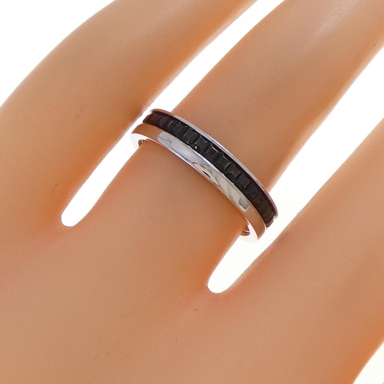 ブシュロン キャトル ブラック リング