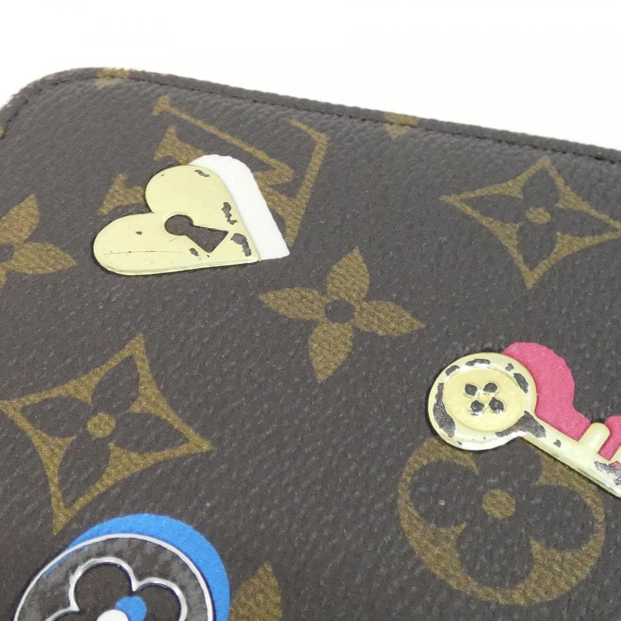 ルイヴィトン モノグラム(ラブロック) ジッピー ウォレット M64116 財布