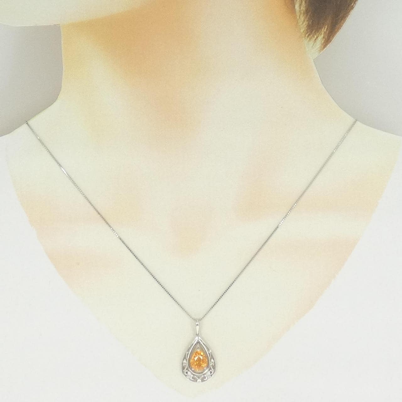 PT900/PT850 ガーネット ネックレス 2.42CT
