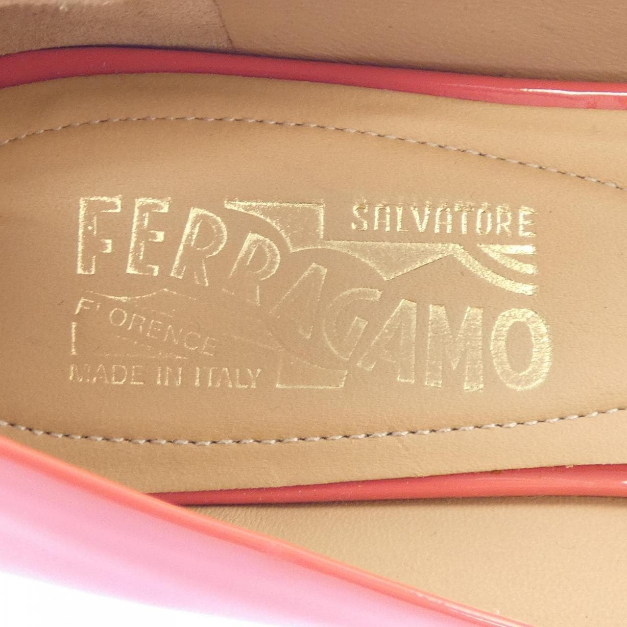 サルヴァトーレフェラガモ SALVATORE FERRAGAMO パンプス