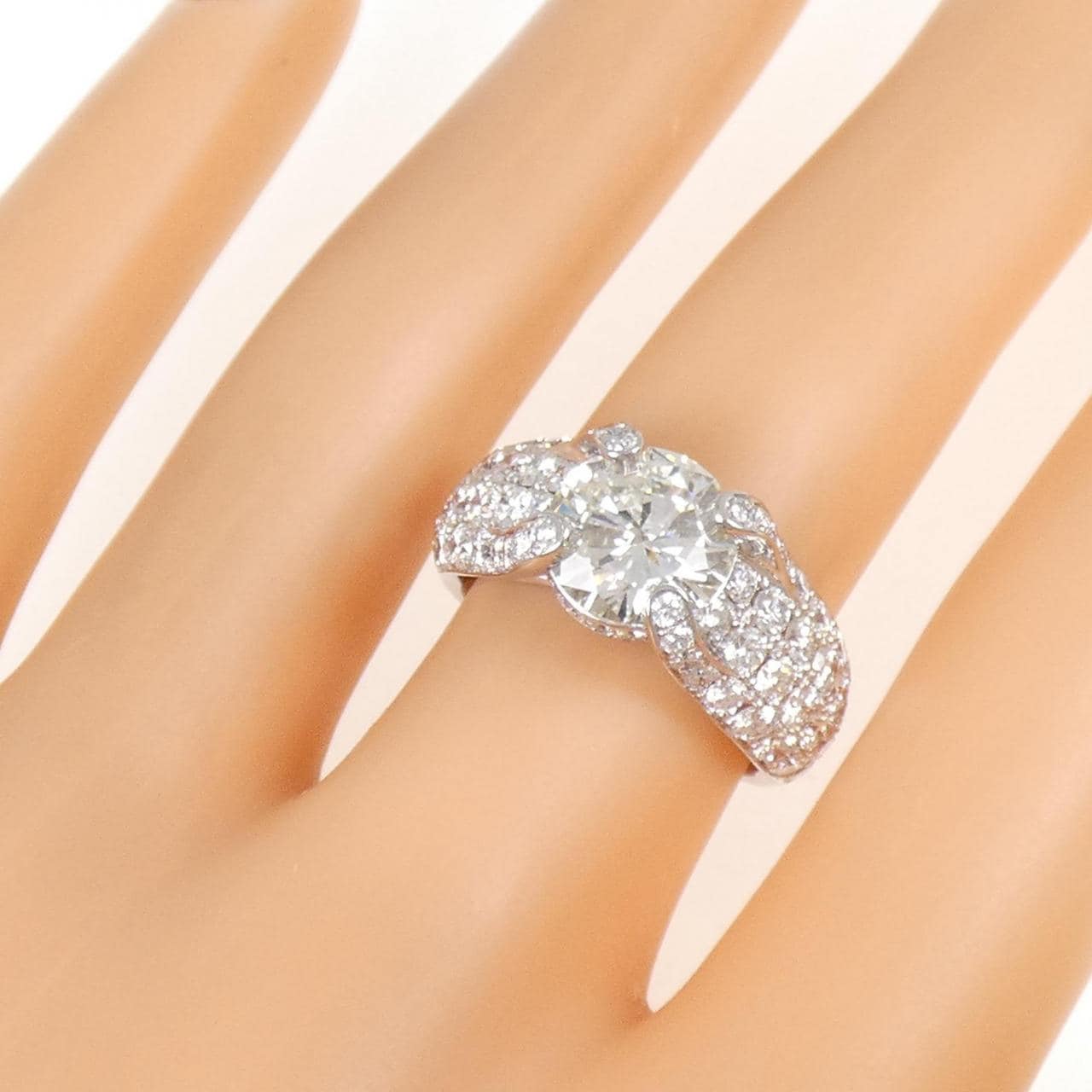 PT950 ダイヤモンド リング 2.24CT