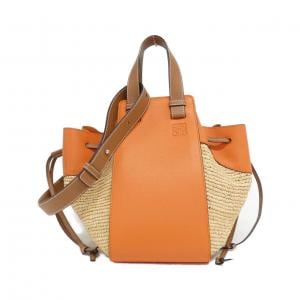ロエベ PAULA'S HAMMOCK DRAWSTRING MEDIUM 330 33 V06 ショルダーバッグ