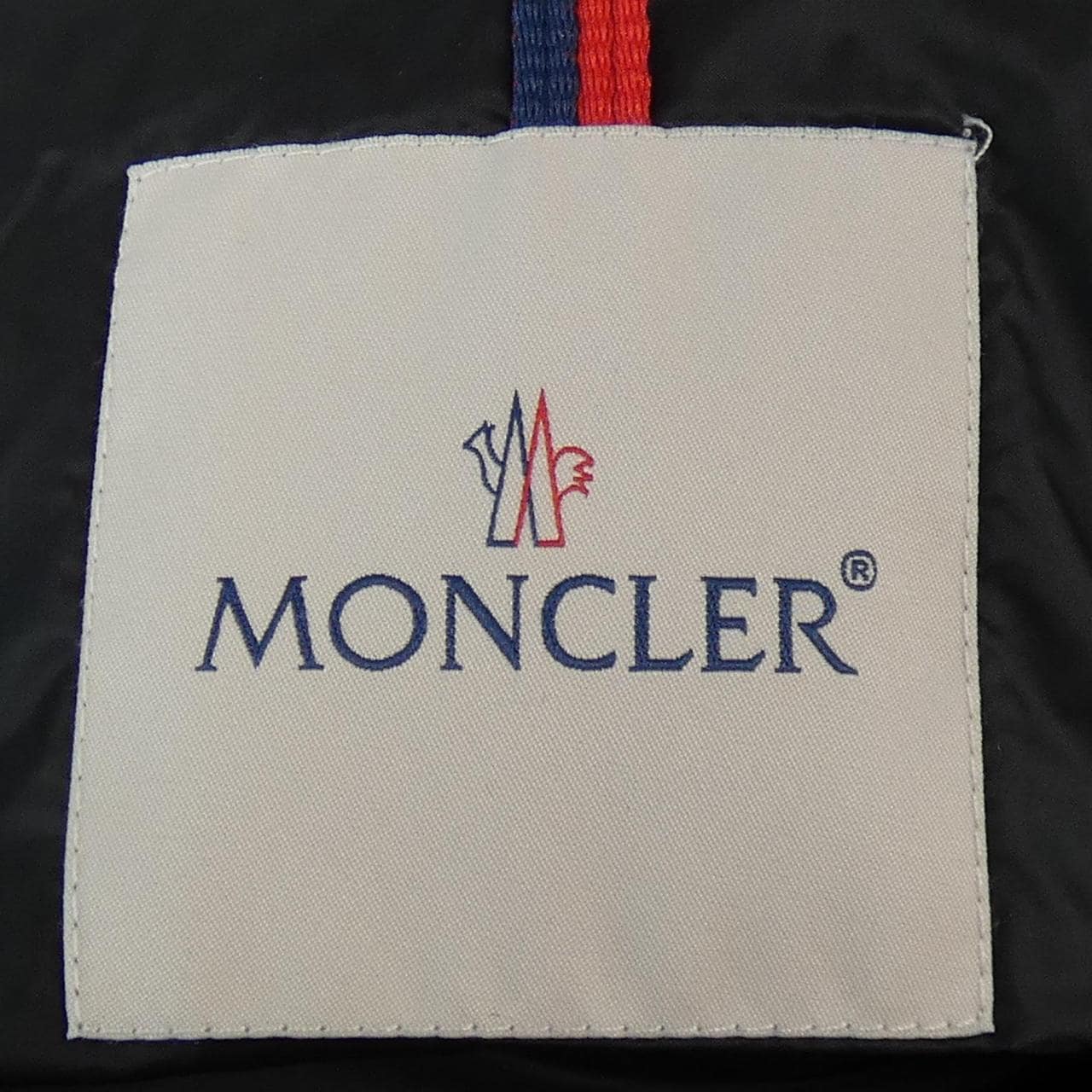 モンクレール MONCLER ダウンジャケット