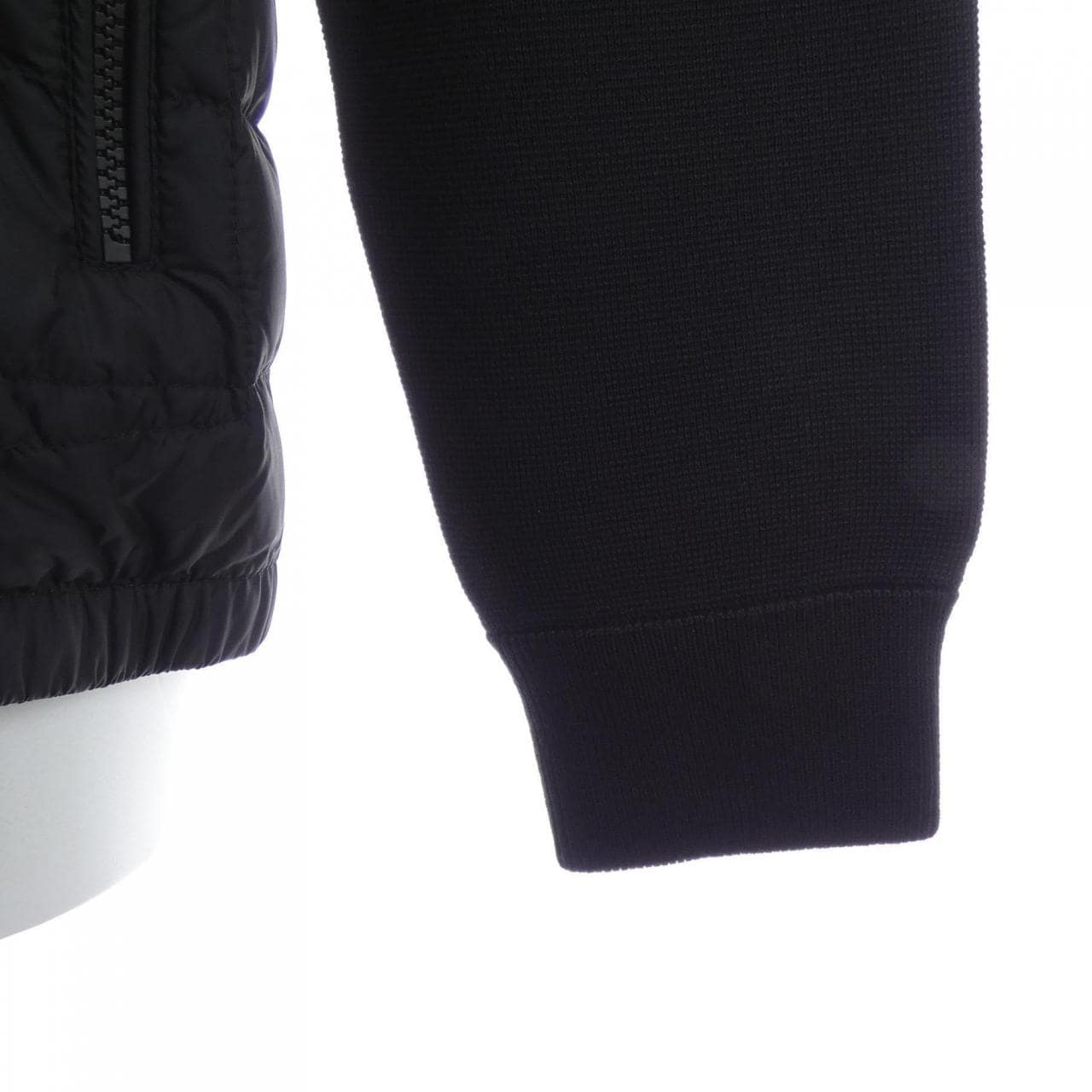 モンクレール MONCLER 20919B50700 A9341 ダウンジャケット