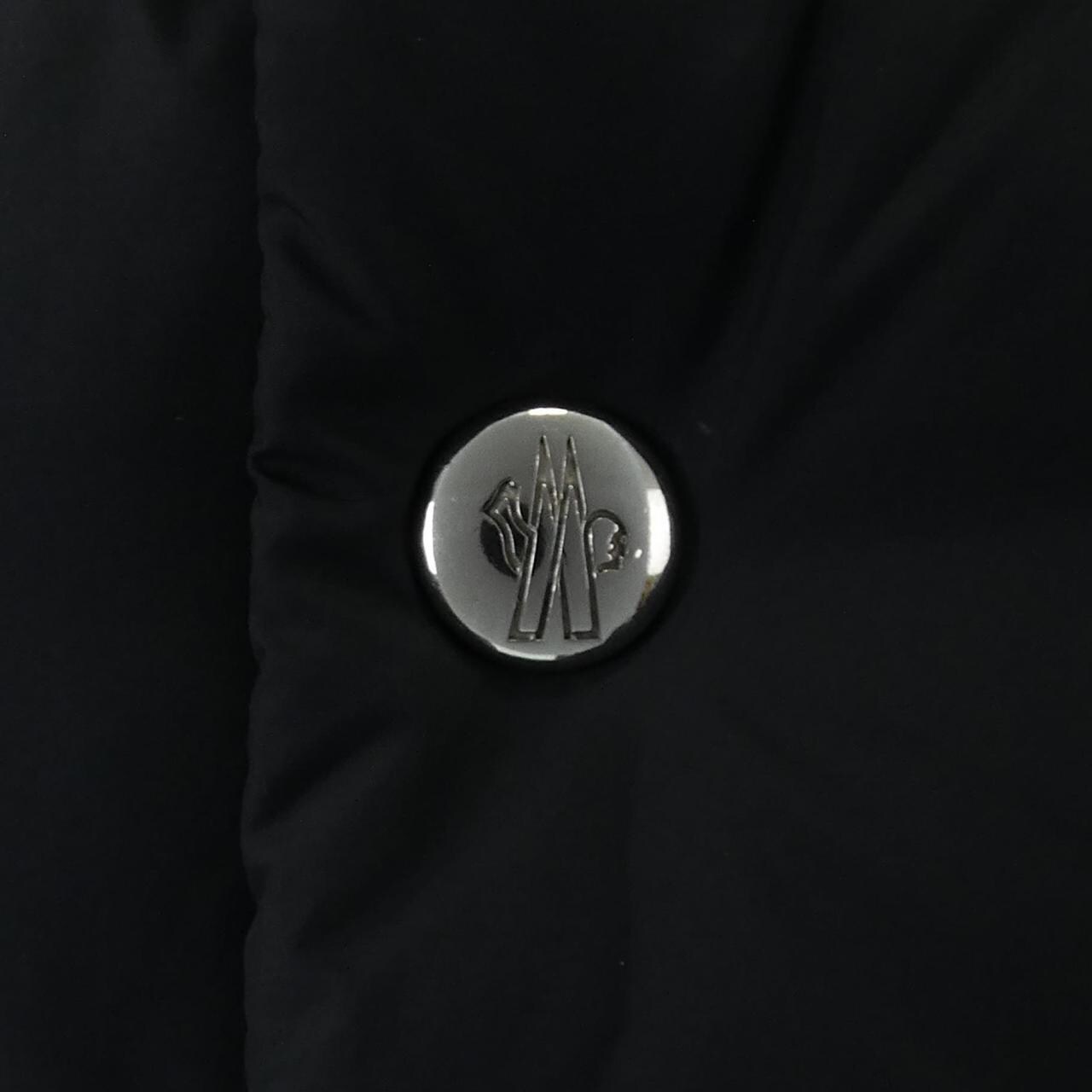 モンクレール MONCLER ダウンジャケット