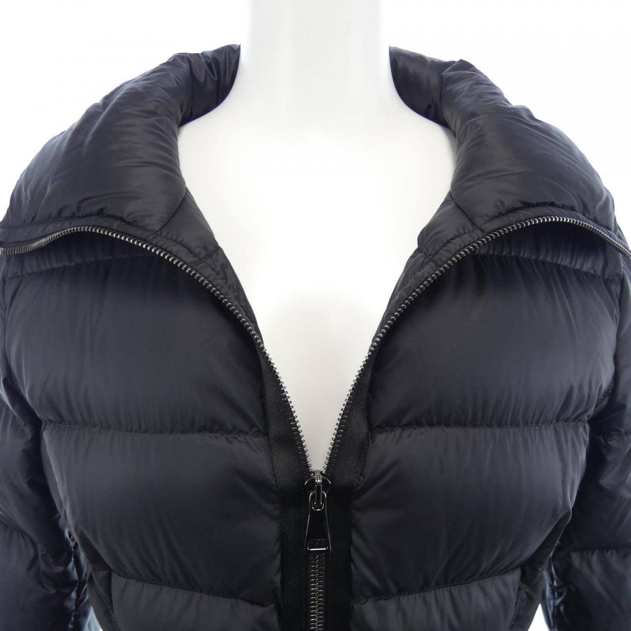 モンクレール MONCLER BELLARDIE ダウンジャケット
