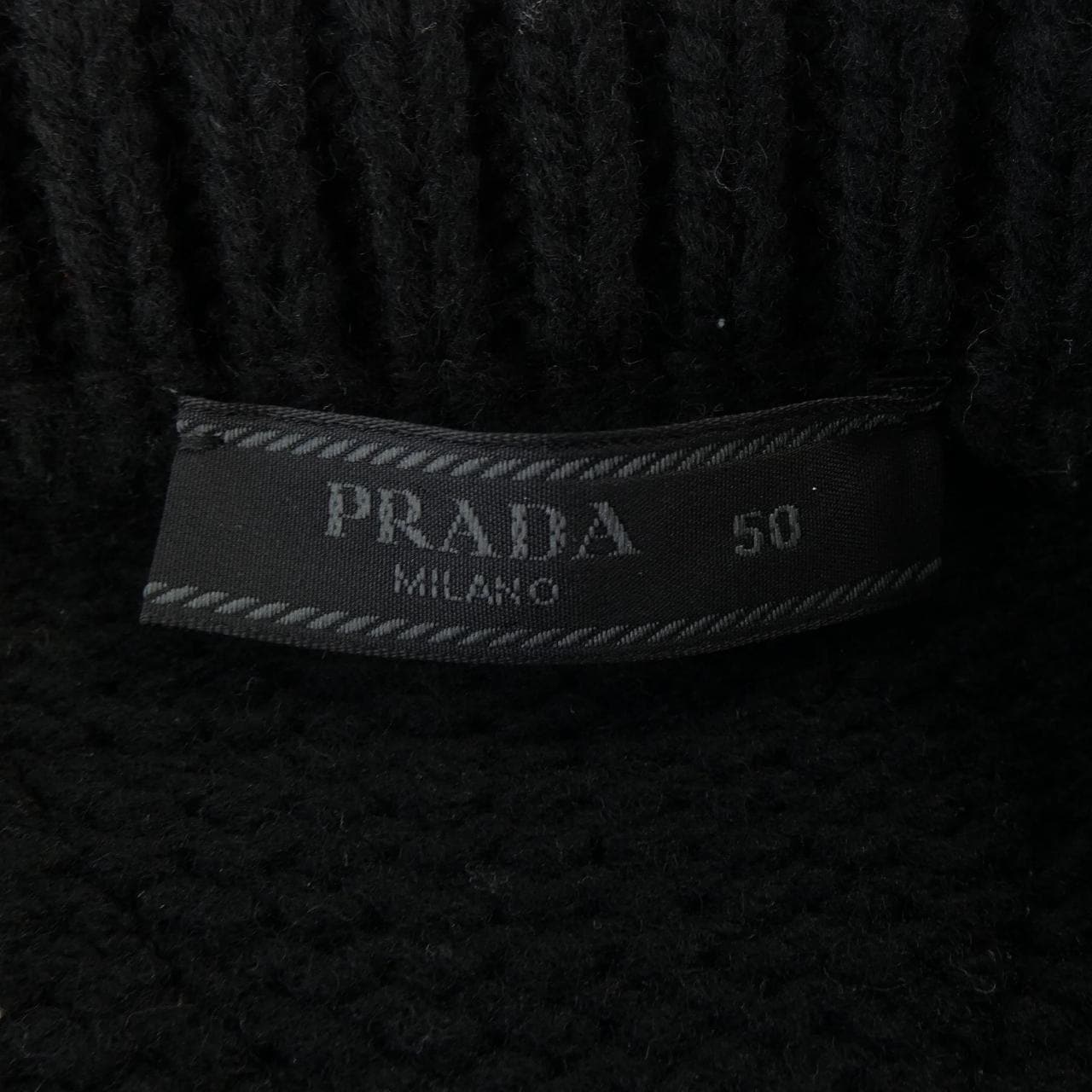 プラダ PRADA UMF074 SOOO 17OV ニット