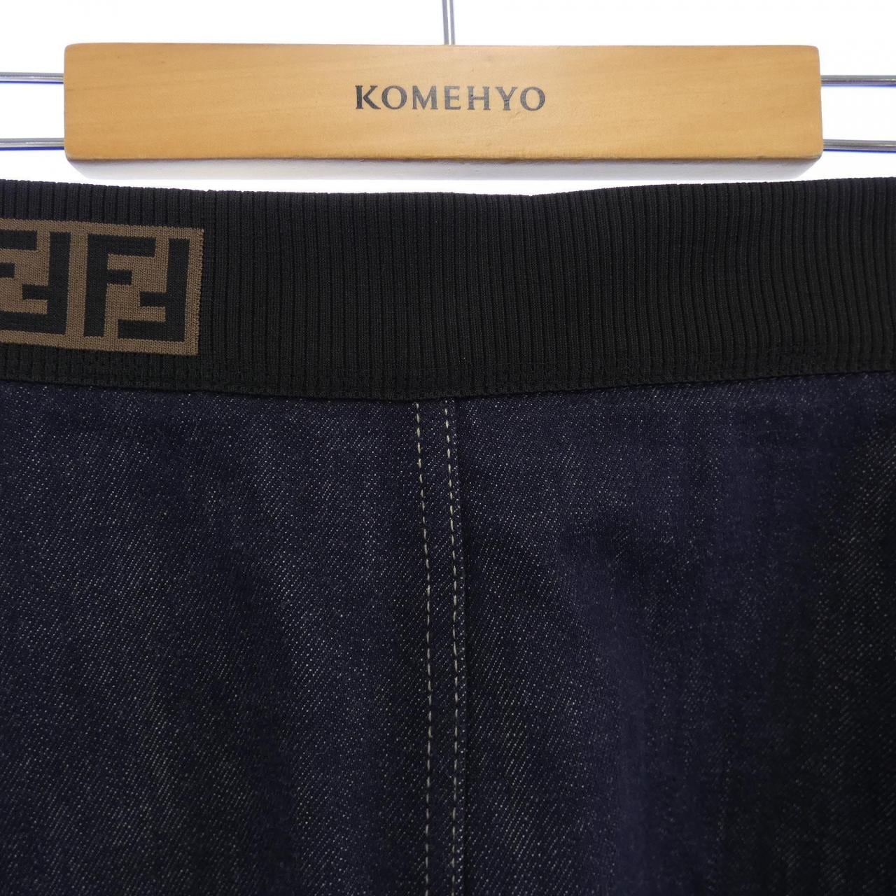 フェンディ FENDI FLQ509 A0MR スカート