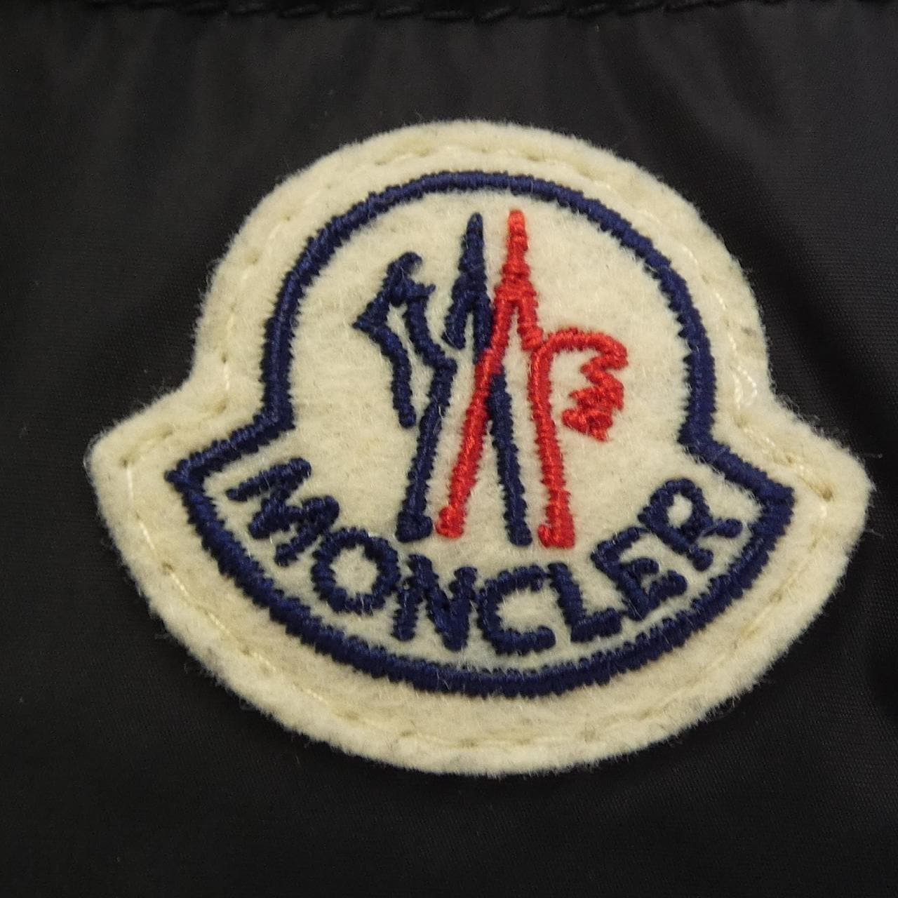 モンクレール MONCLER AVOCETTE ダウンコート