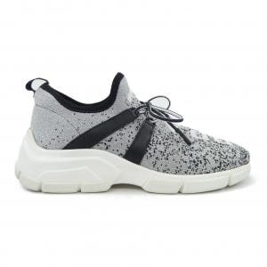 プラダ PRADA スニーカー