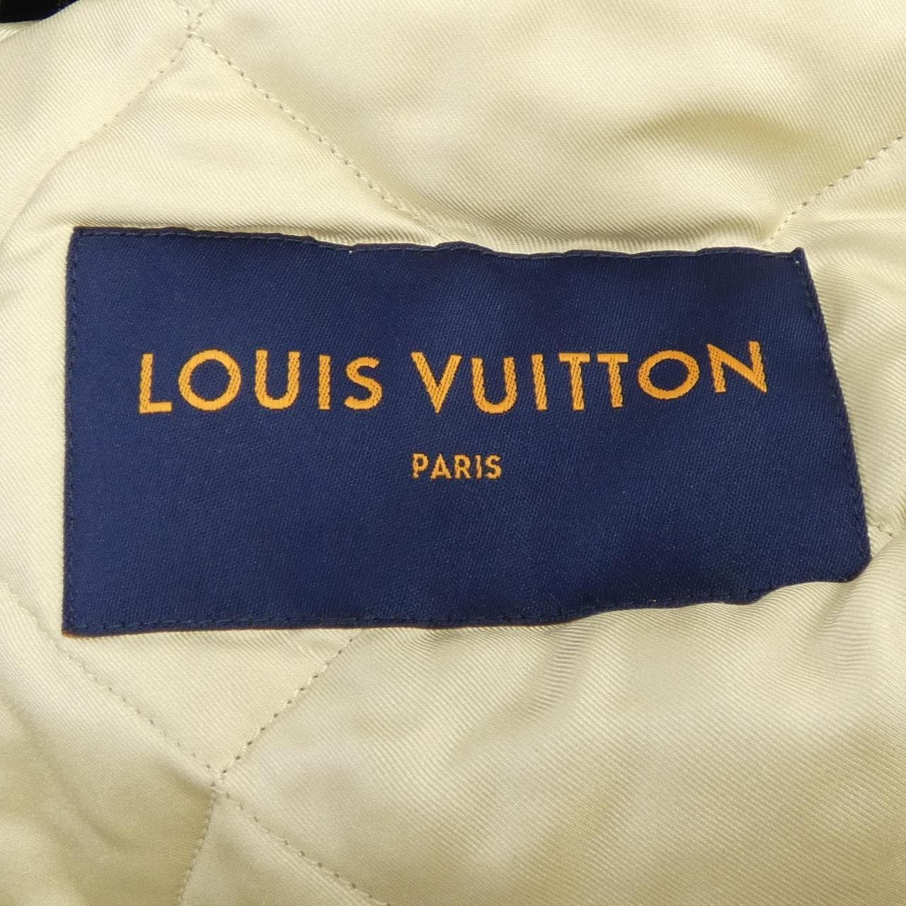 ルイヴィトン LOUIS VUITTON デストロイドワークウェアデニムジャケット HNA90WJF0 ジャケット
