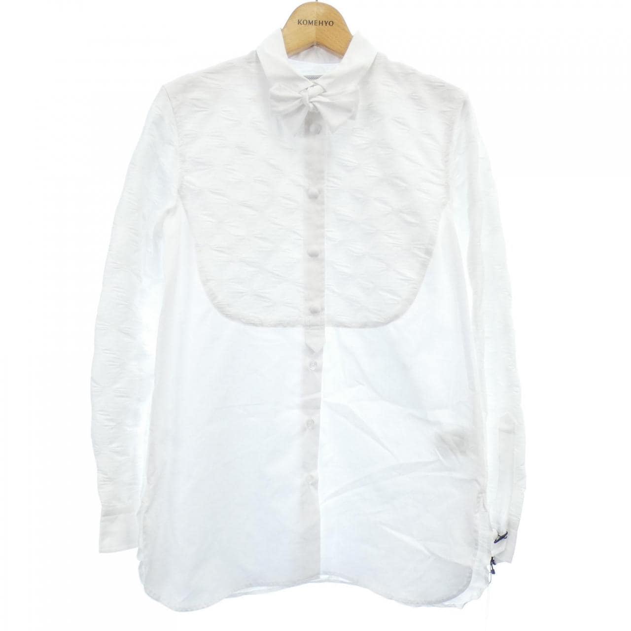 LAULA Tops