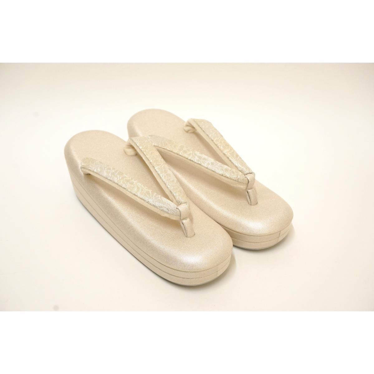 [新品] 女用涼鞋 M 碼