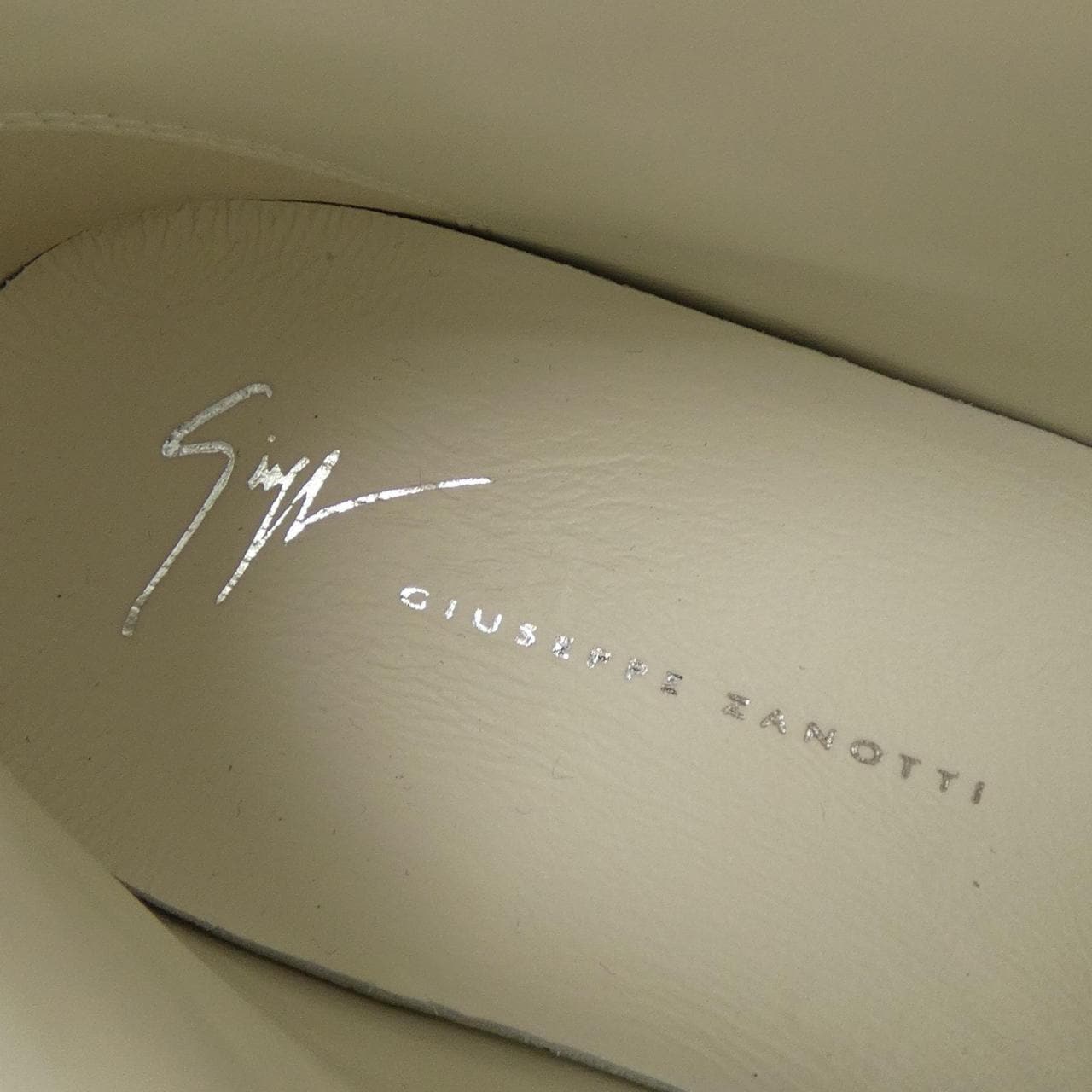 ジュゼッペザノッティ GIUSEPPE ZANOTTI スニーカー