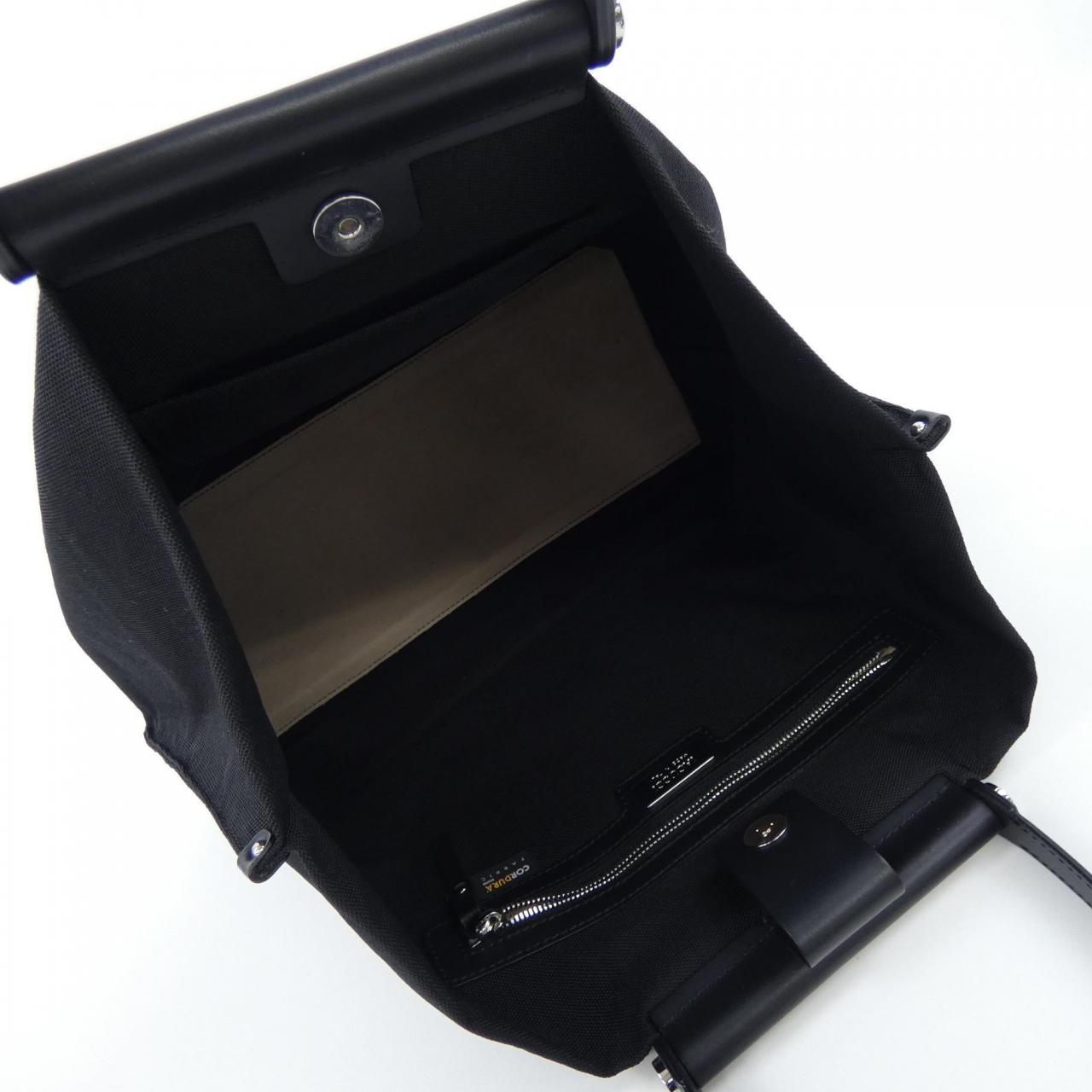イアクッチ IACUCCI BAG