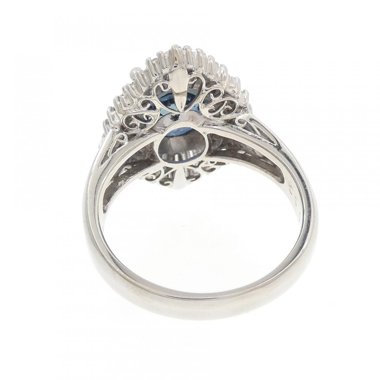 PT900 サファイヤ リング 3.51CT