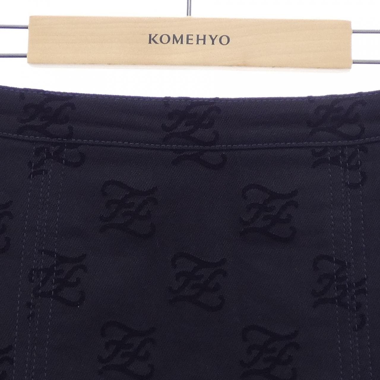 フェンディ FENDI カリグラフィ CALLIGRAPHY FLQ524 A5XB スカート